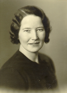 Henny Jacobsson.jpg (50772 bytes)