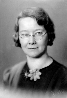 Maja Viktoria Karlsson.jpg (44549 bytes)
