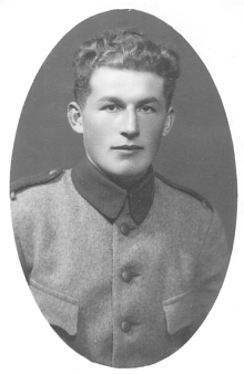 Helmer Hampusson.jpg (39115 bytes)